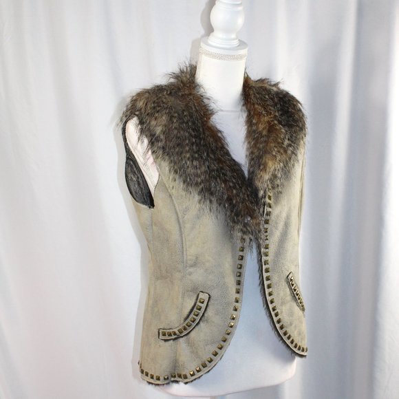 Montana Clothing Company Jackets & Blazers - Montana Clothing Co Faux Shearling Vest With Studs,  Fur Collar, Size Medium